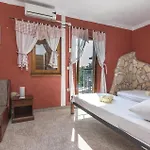 Σπίτι διακοπών Five-bedroom In Vir