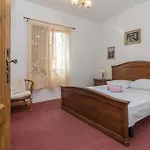 Σπίτι διακοπών Five-bedroom In *