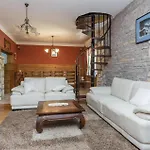 Σπίτι διακοπών Five-bedroom In *