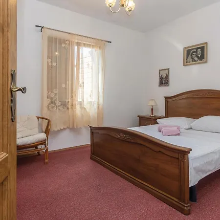 Prázdninový dům 9 Bedroom Cozy In *