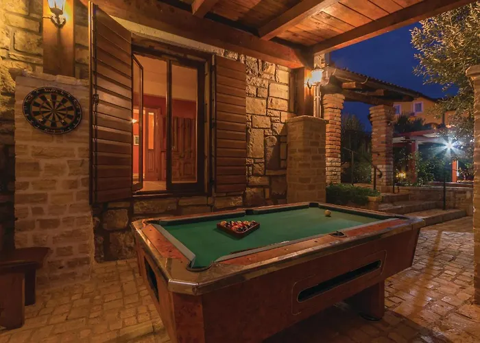 Five-bedroom In Hébergement de vacances *