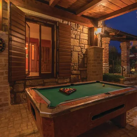 Five-bedroom In Ferienhaus *