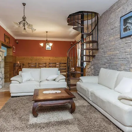 Nyaraló Five-bedroom In *