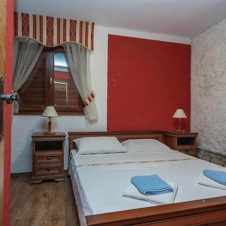 Five-bedroom In Ferienhaus
